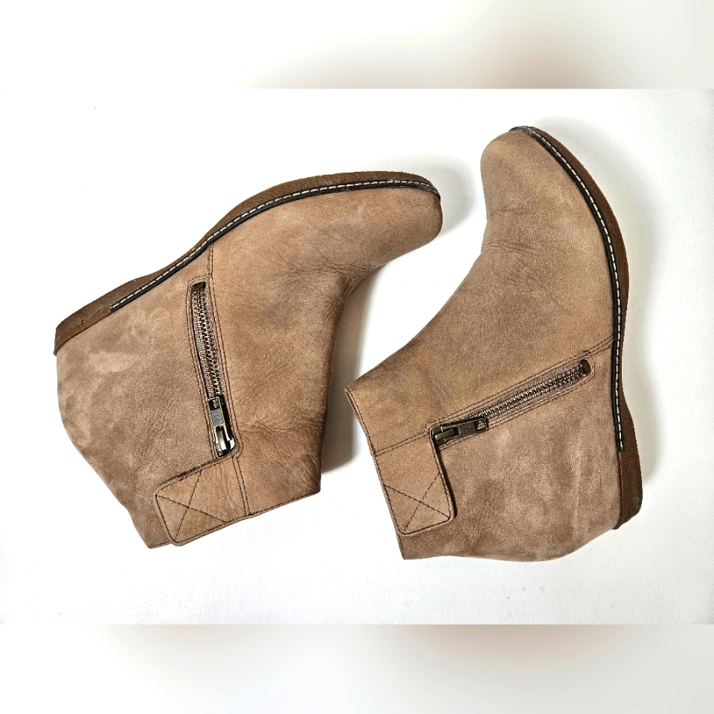 Dansko Leather Wedge Ankle Boots Size 39 Gray